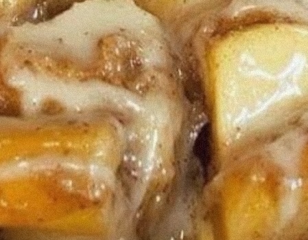 Cinnamon Apple Cake – A Warm and Cozy Delight
