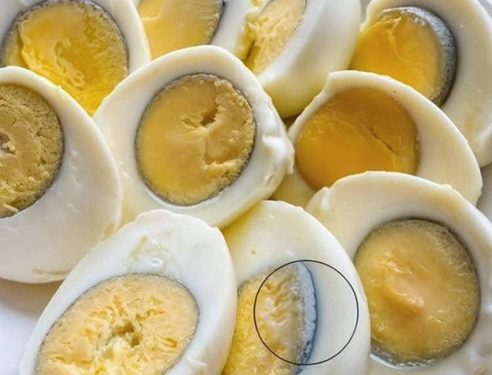 Warum das Eigelb manchmal grün wird – und wie du perfekte hartgekochte Eier ohne Verfärbung zubereitest