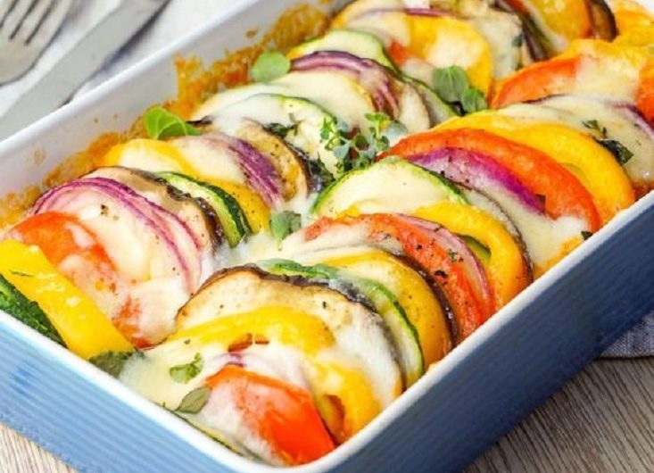 Low Carb Gemüseauflauf – bunt, leicht und so lecker, dass keiner Nudeln vermisst