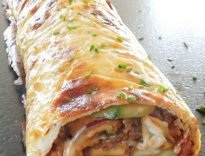 Low-Carb Hackfleisch-Käse-Rolle – knusprig, saftig und ohne schlechtes Gewissen