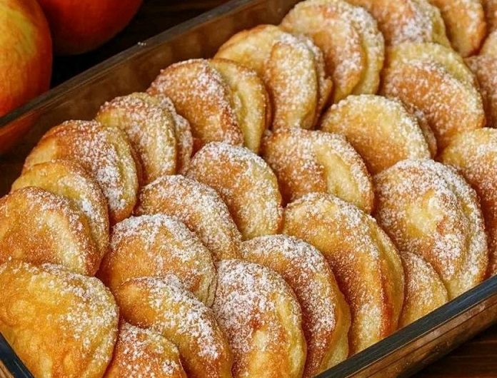Diese Apfelringe mit Joghurt – aber diesmal Low Carb: Ein Stück Kindheit, das plötzlich wieder in meine Küche zog