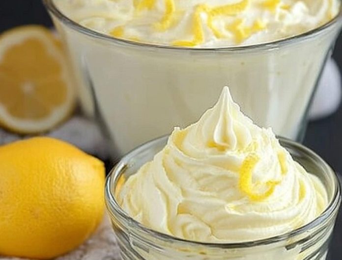 Zitronencreme Low Carb – das cremige Wunder mit nur 3 Zutaten, das nach Sommer schmeckt und keine Reue hinterlässt