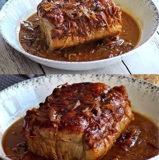 Low-Carb-Schweinebraten mit Zwiebeln und Honig – traditionell, aber leichter