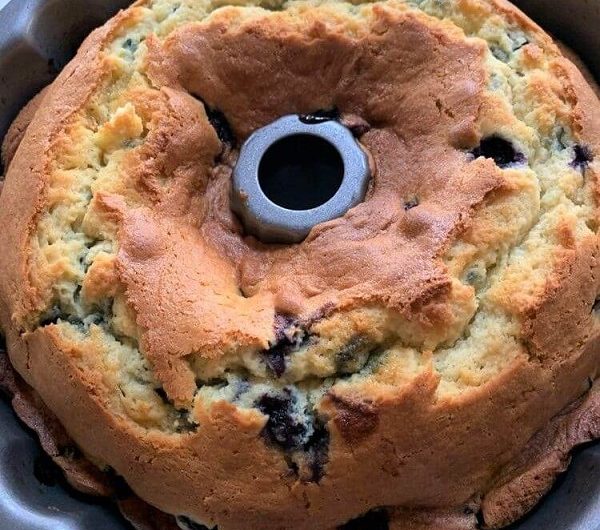 Low Carb Blueberry Sour Cream Coffee Cake – Der Kuchen, den ich immer wieder backe, wenn ich mir etwas Gutes tun will