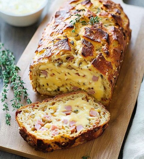 Herzhaftes Kastenbrot mit Käse und Schinken – meine leichtere Alltagsversion aus einer ganz normalen Küche