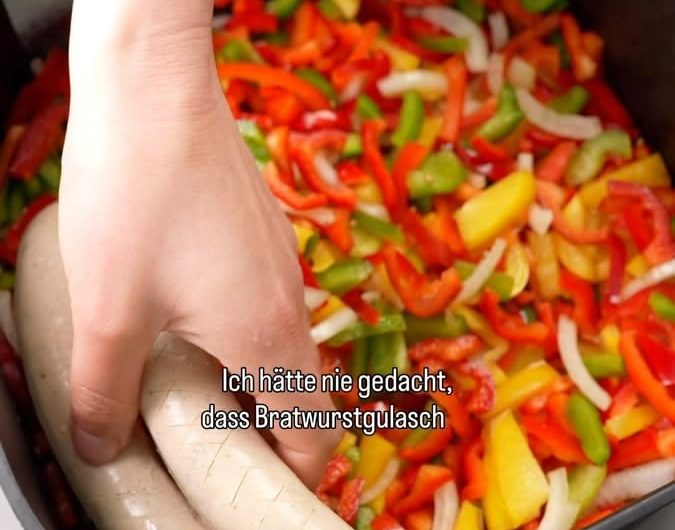 Bratwurst-Gulasch aus dem Airfryer – herzhaft, saftig und richtig schnell gemacht