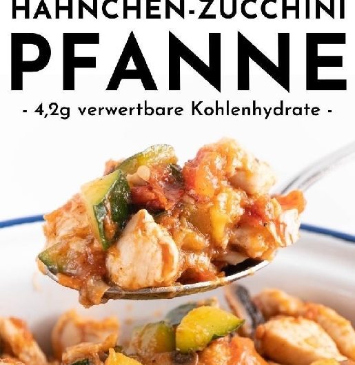 Keto Hähnchen-Zucchini-Pfanne mit Pilzen