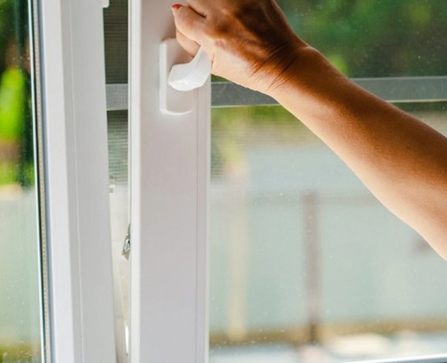 Die meisten machen es völlig falsch: So bleibt Ihre Wohnung auch ohne Klimaanlage angenehm kühl