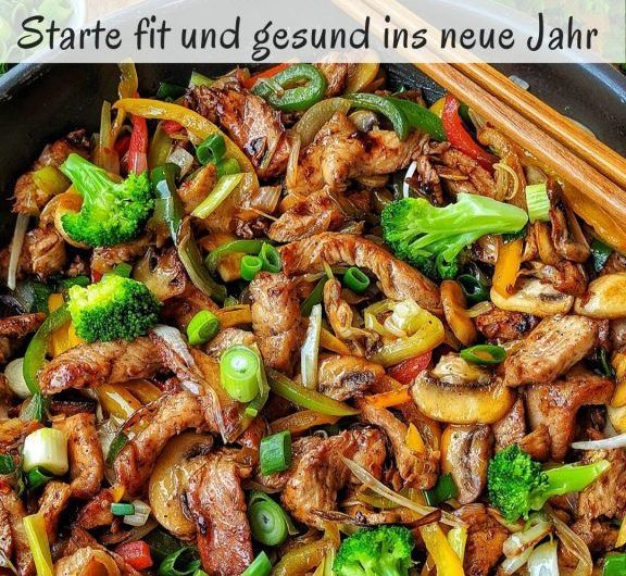 Lowcarb Gemüsepfanne mit Geflügel